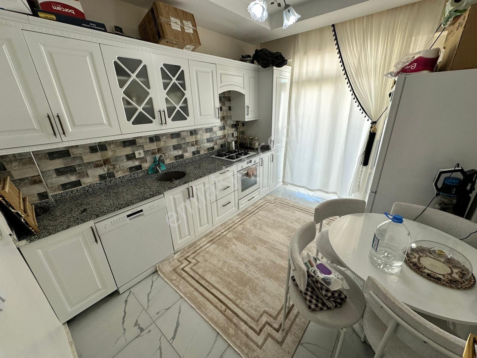 Abdulhamithan Mh Satılık 2+1 Yerden Isıtma Daire - Görsel 22