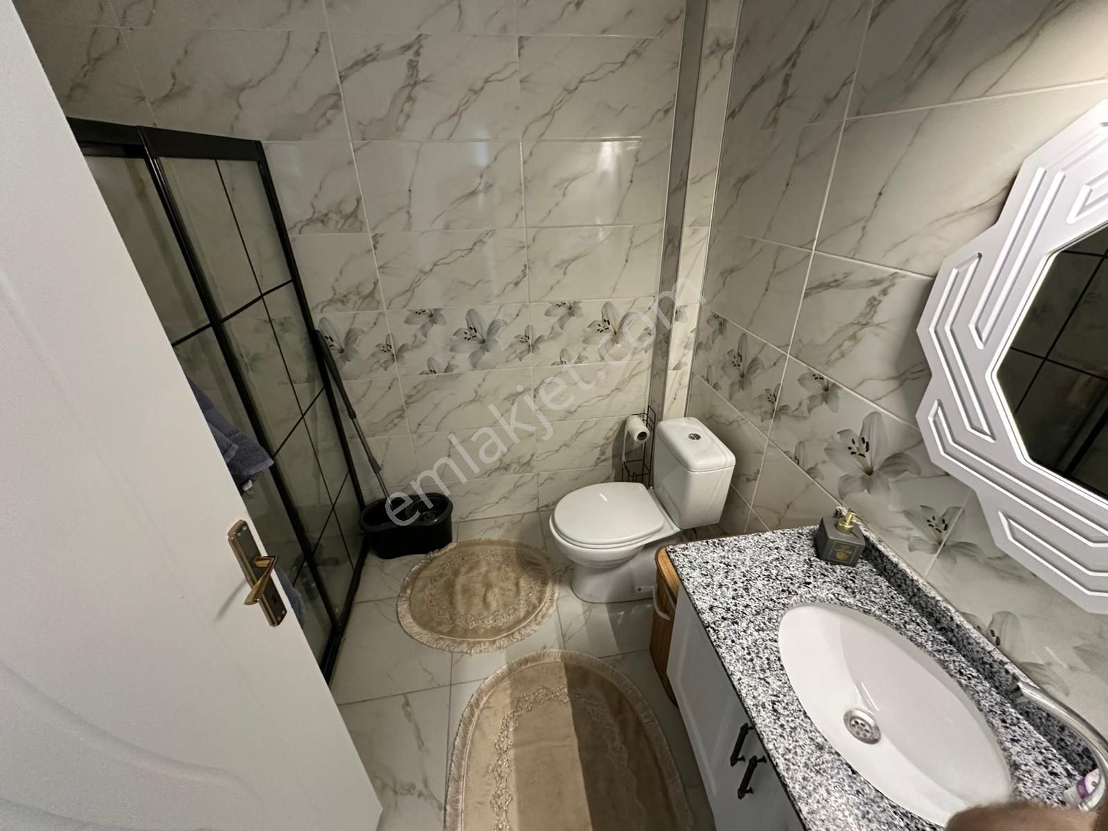 Abdulhamithan Mh Satılık 2+1 Yerden Isıtma Daire - Görsel 9