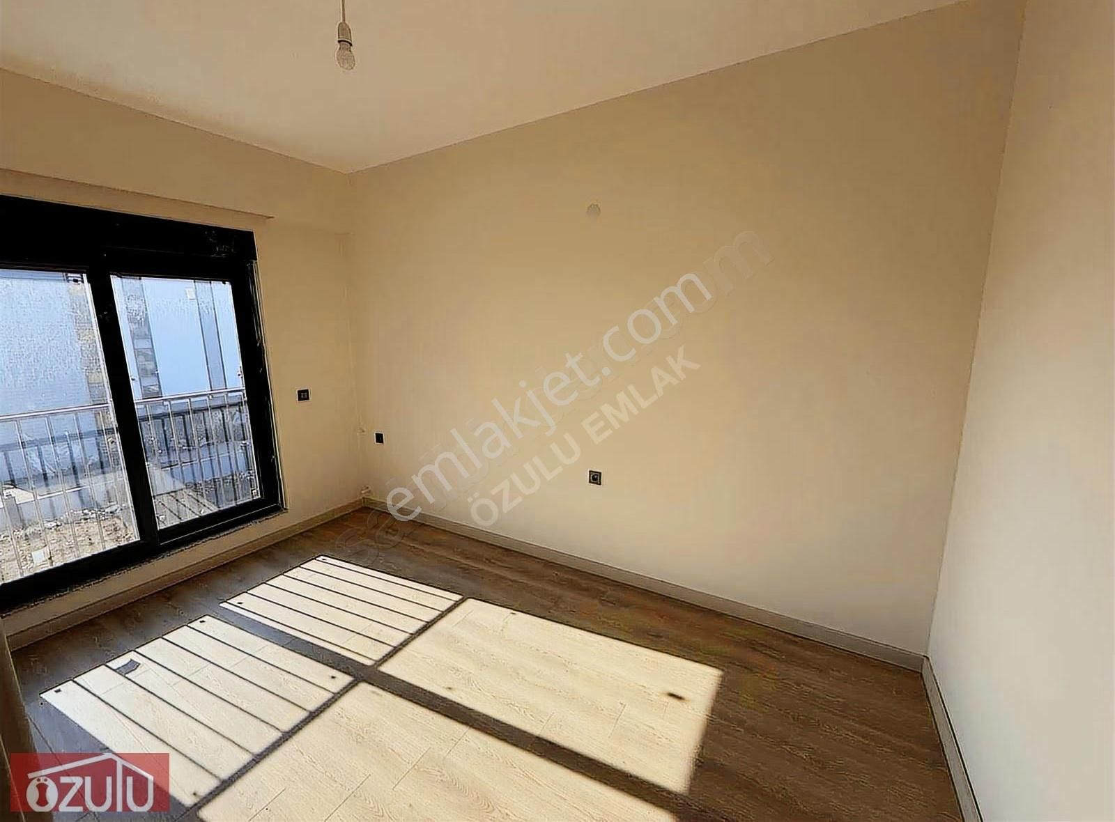 Altıntaşta Sıfır Arakat Kapalı Oto. Havuz 1+1 Satılık - Görsel 2