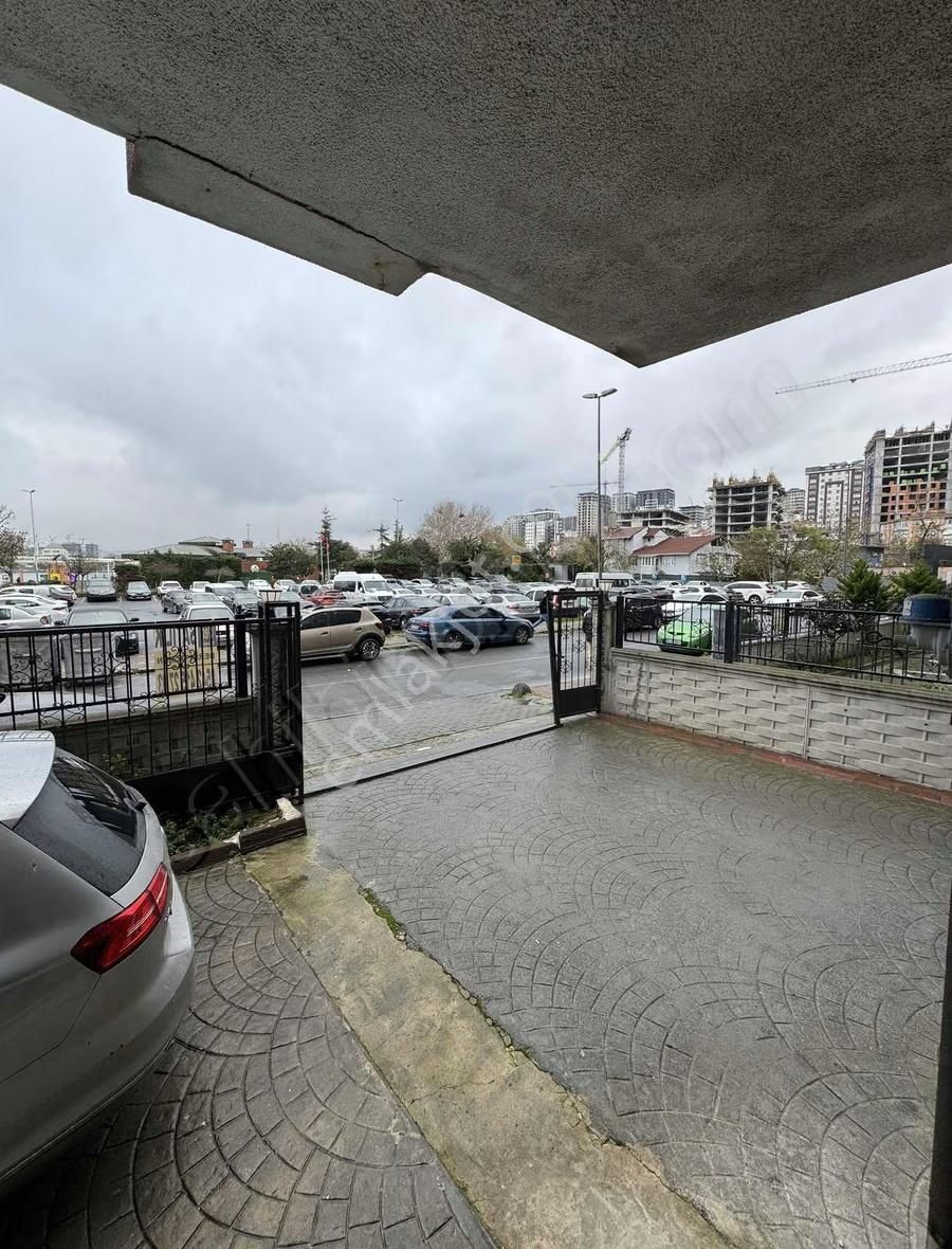 Zeki Emlak'tan Fatih Mah'de Sıfır Binada Kiralık Dükkan - Görsel 11