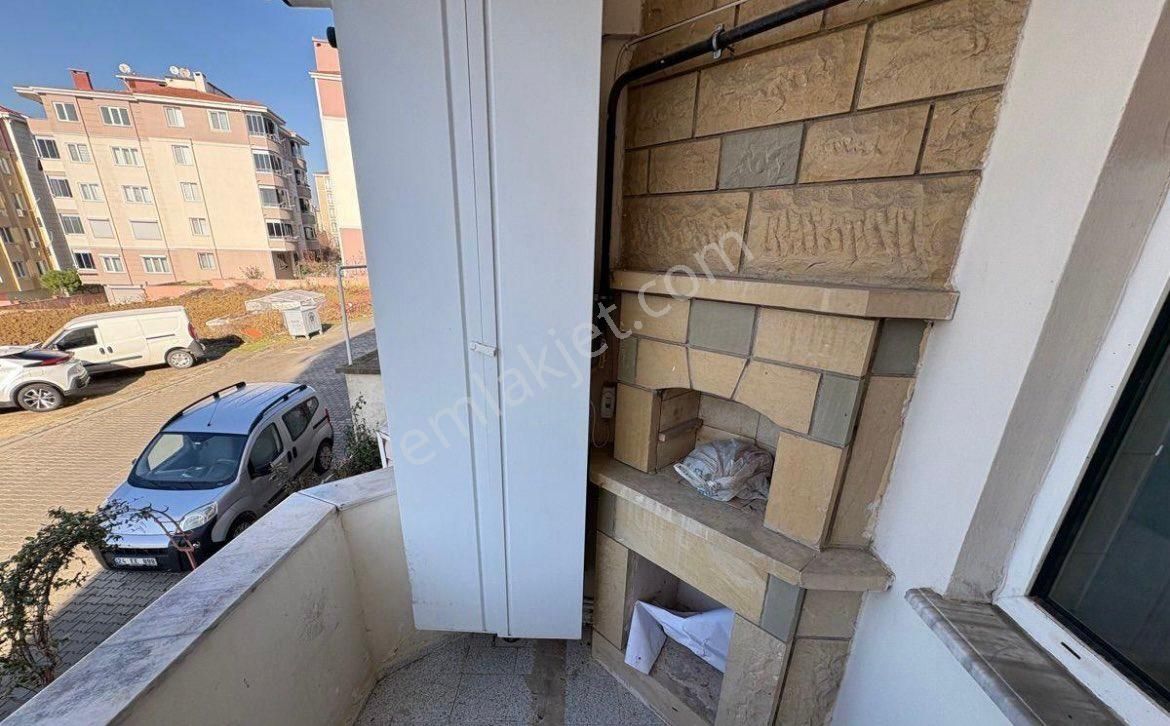 100.yıl Satılık 2+1 Daire - Görsel 8