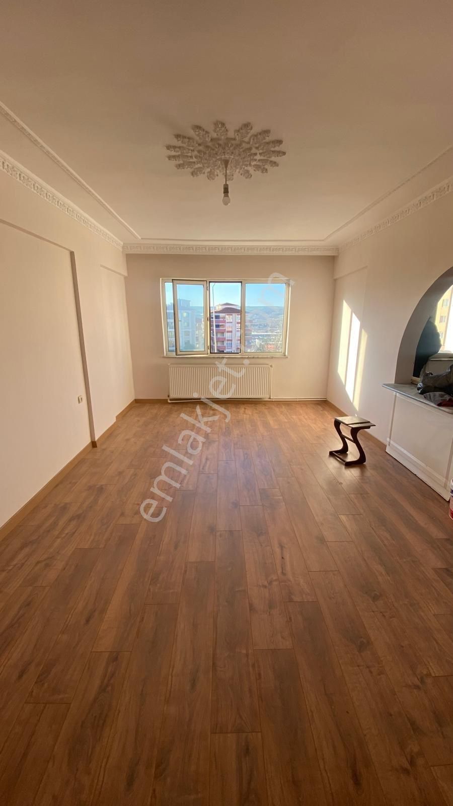 100.yıl Satılık 2+1 Daire - Görsel 2