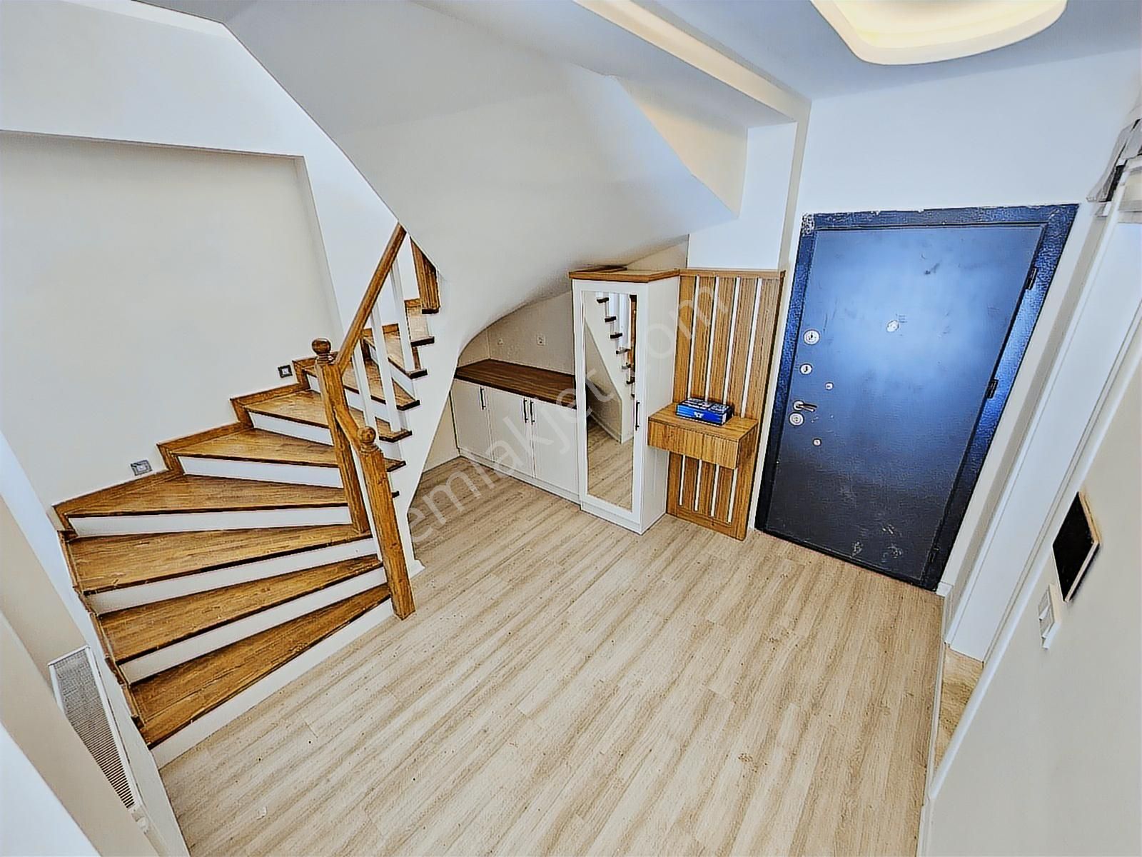 Eu Gayrimenkulden Havuzlu Site İçerisinde Tek Müstakil - Görsel 23