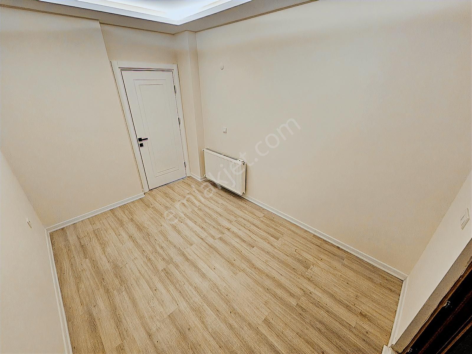 Eu Gayrimenkulden Havuzlu Site İçerisinde Tek Müstakil - Görsel 4