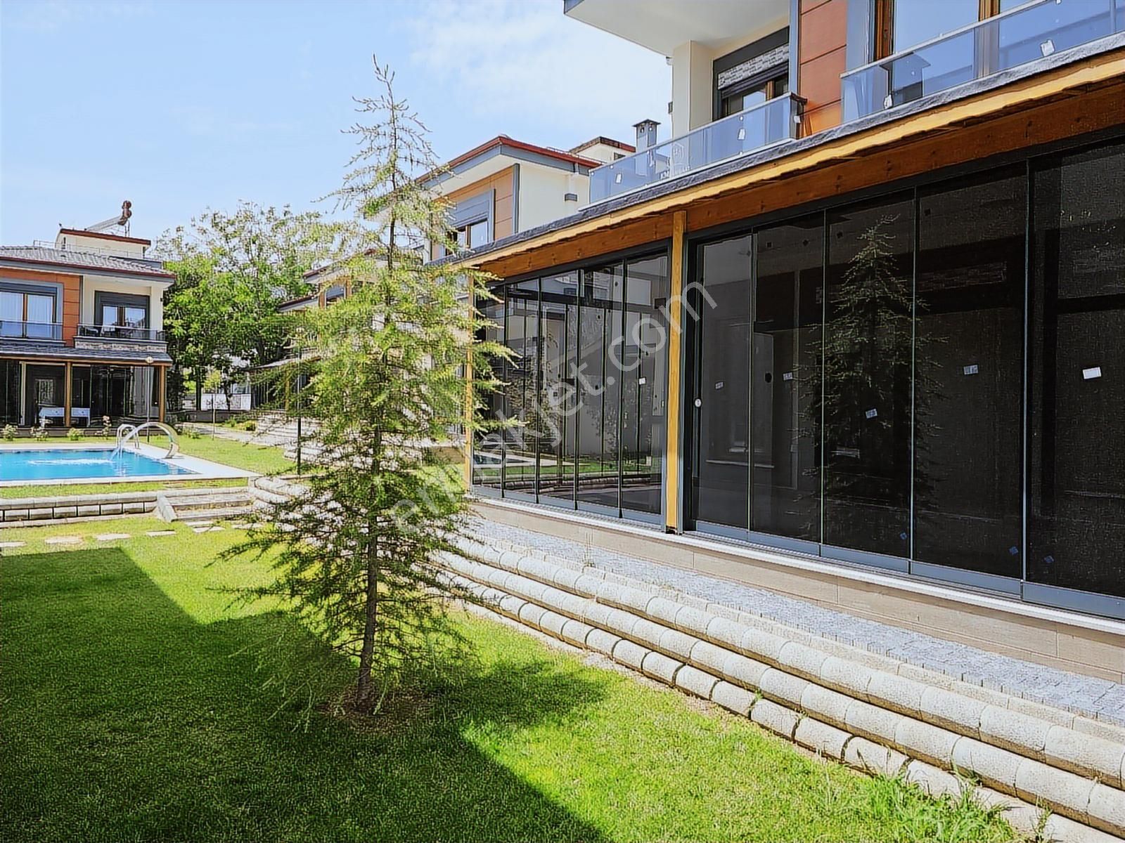 Eu Gayrimenkulden Havuzlu Site İçerisinde Tek Müstakil - Görsel 29