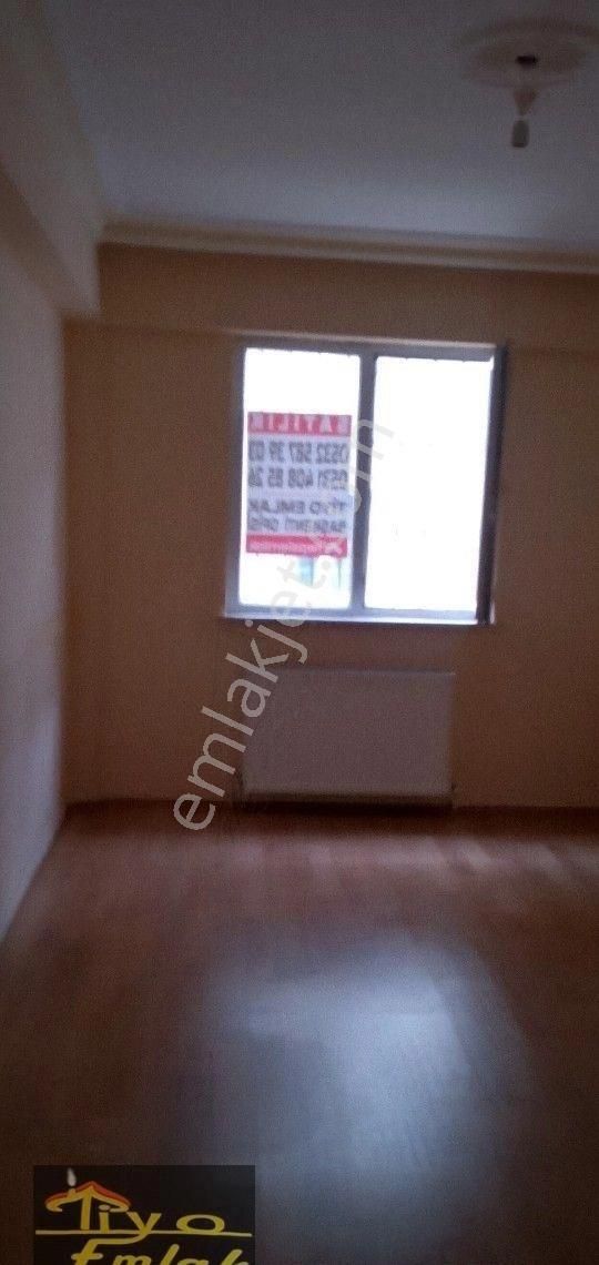 3+1 Giriş Kat Bostancık Cad. 110m2 Mamak Ankara Satlık İskanlı Daire - Görsel 17