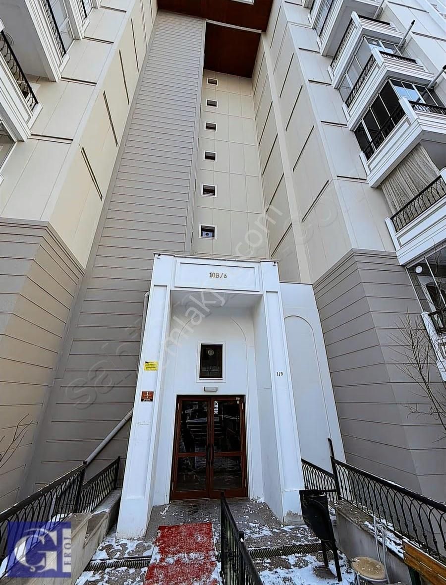 Çınardan Sencer Sokakta Sıfır Ve Fırsat Daire 3+1 Devirli 5.5m