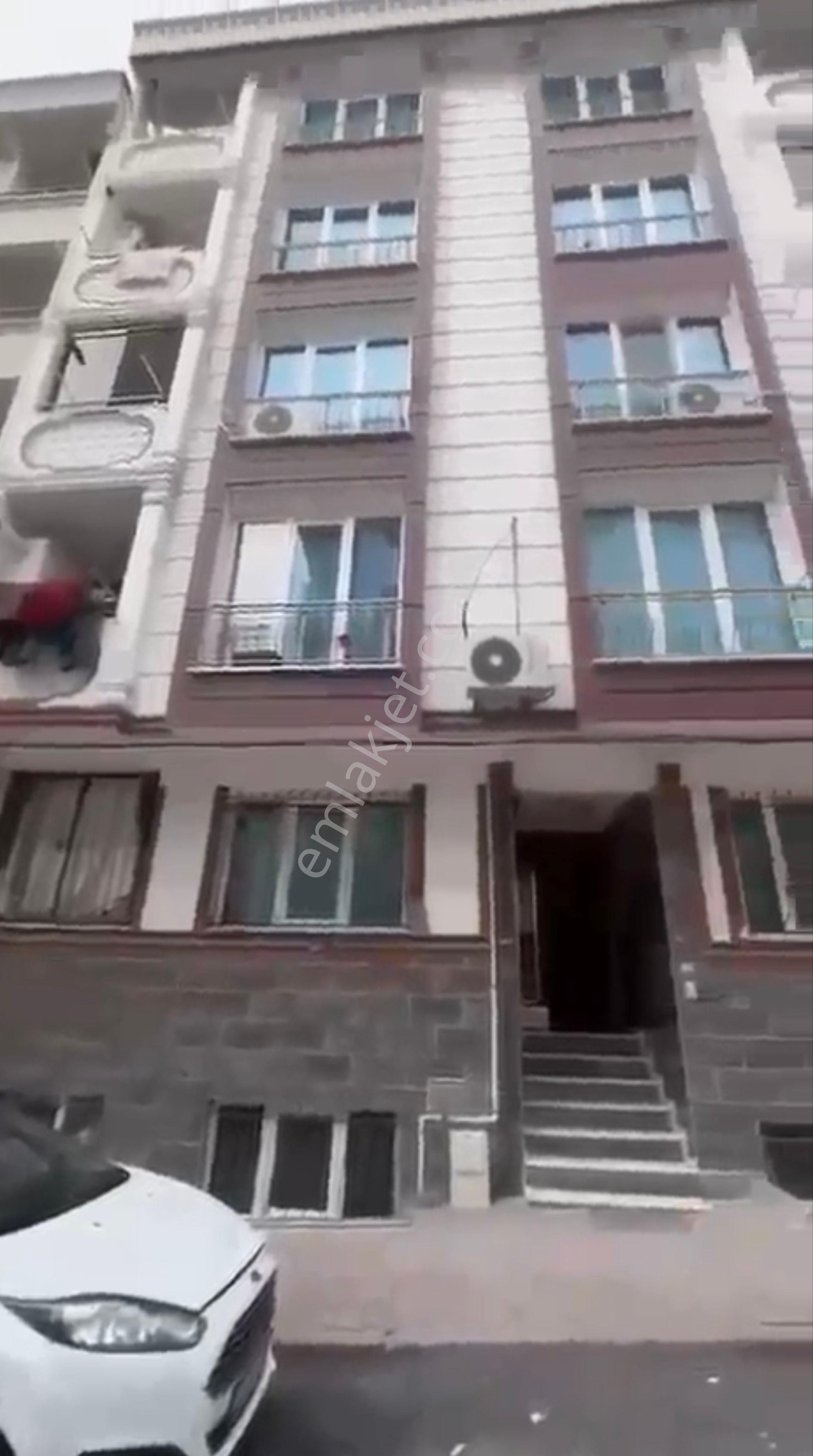 Bahçeşehır‘e Yakın Orhangazı Mahallesı’nde Yenı Bınada Temız Daıre