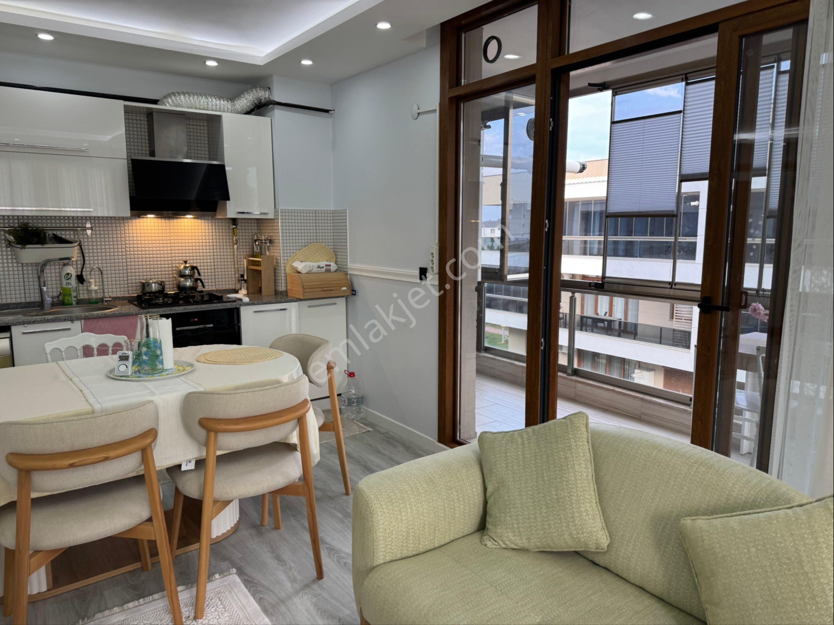 Havuzlu Sitede 3+1 Teraslı Ebeveyn Banyolu Lüks Dairemiz - Görsel 6