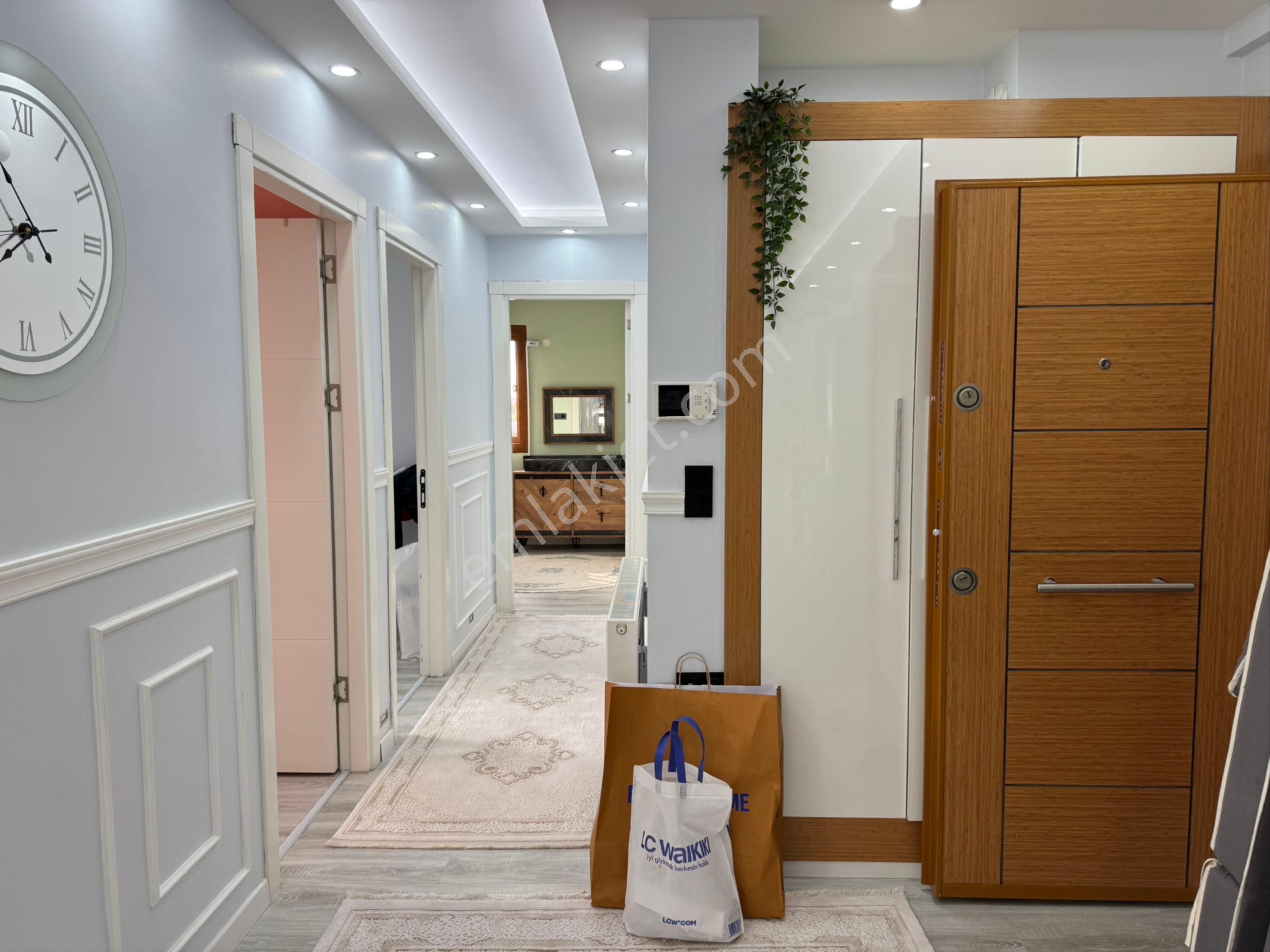 Havuzlu Sitede 3+1 Teraslı Ebeveyn Banyolu Lüks Dairemiz - Görsel 10