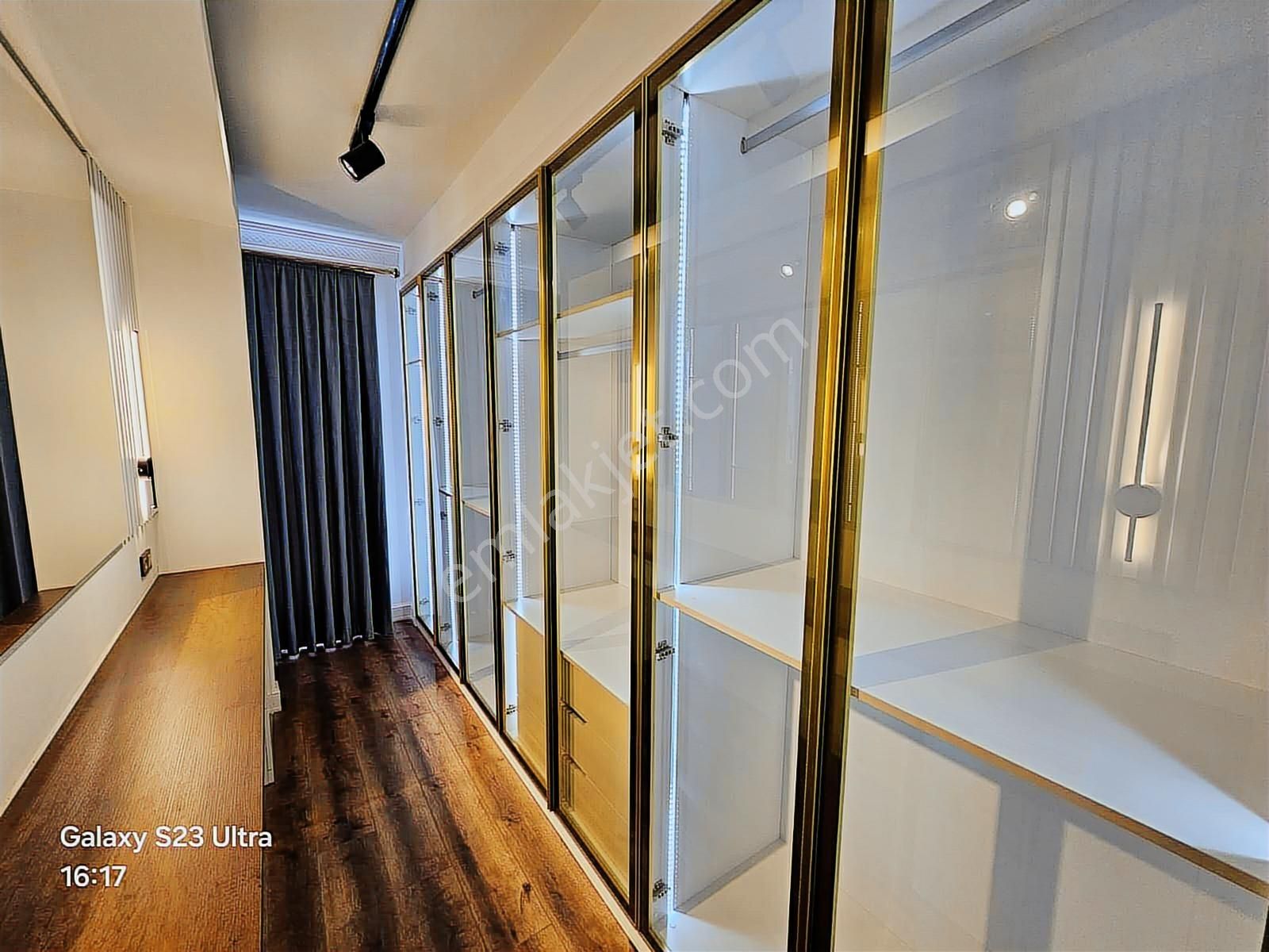 Eu Gayrimenkulden Denize Sıfır Sitede 4+1 Tek Müstakil Villa - Görsel 27