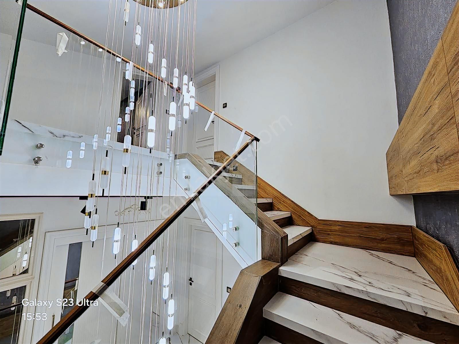 Eu Gayrimenkulden Denize Sıfır Sitede 4+1 Tek Müstakil Villa - Görsel 17