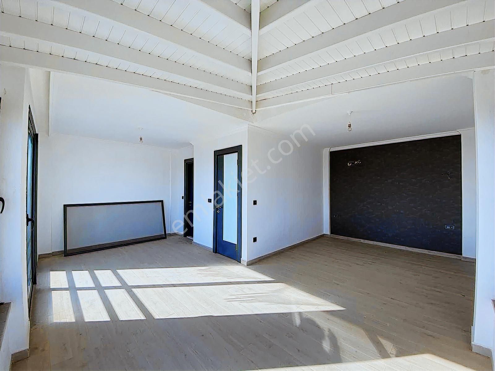 Gümüşlük Kadıkalesinde Satılık 2 Adet Sıfır Trıplex Villa - Görsel 2