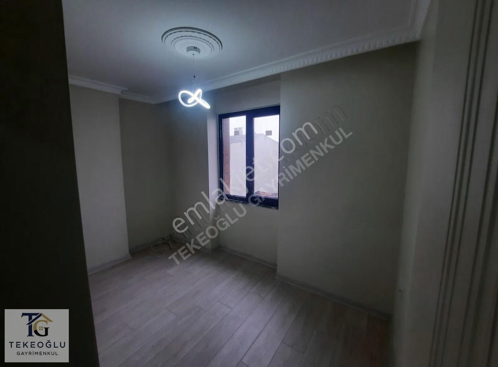 Cebecide Lüks Sıfır 2+1 4. Kat Daire Ebevyn Banyolu Asansörlü - Görsel 16