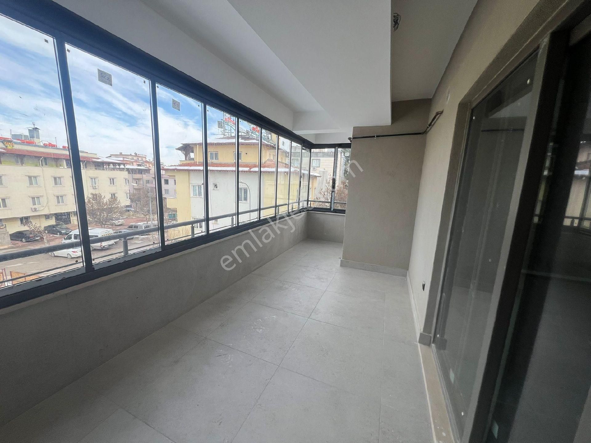 23 Nisan Mahallesi'nde 2+1 Sıfır Yerden Isıtma Daire