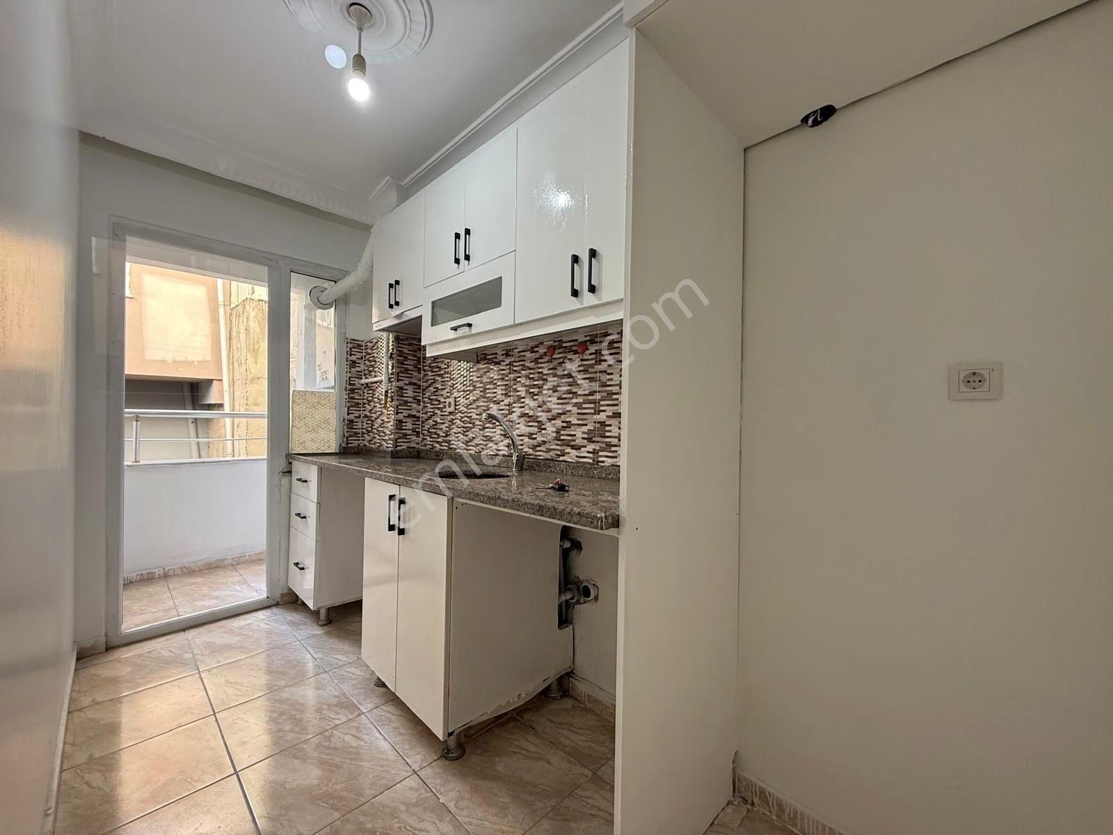 Mimar Emlak'tan Satılık 1+1 65m² Balkonlu & Mutfak Ayrı Y.giriş! - Görsel 10