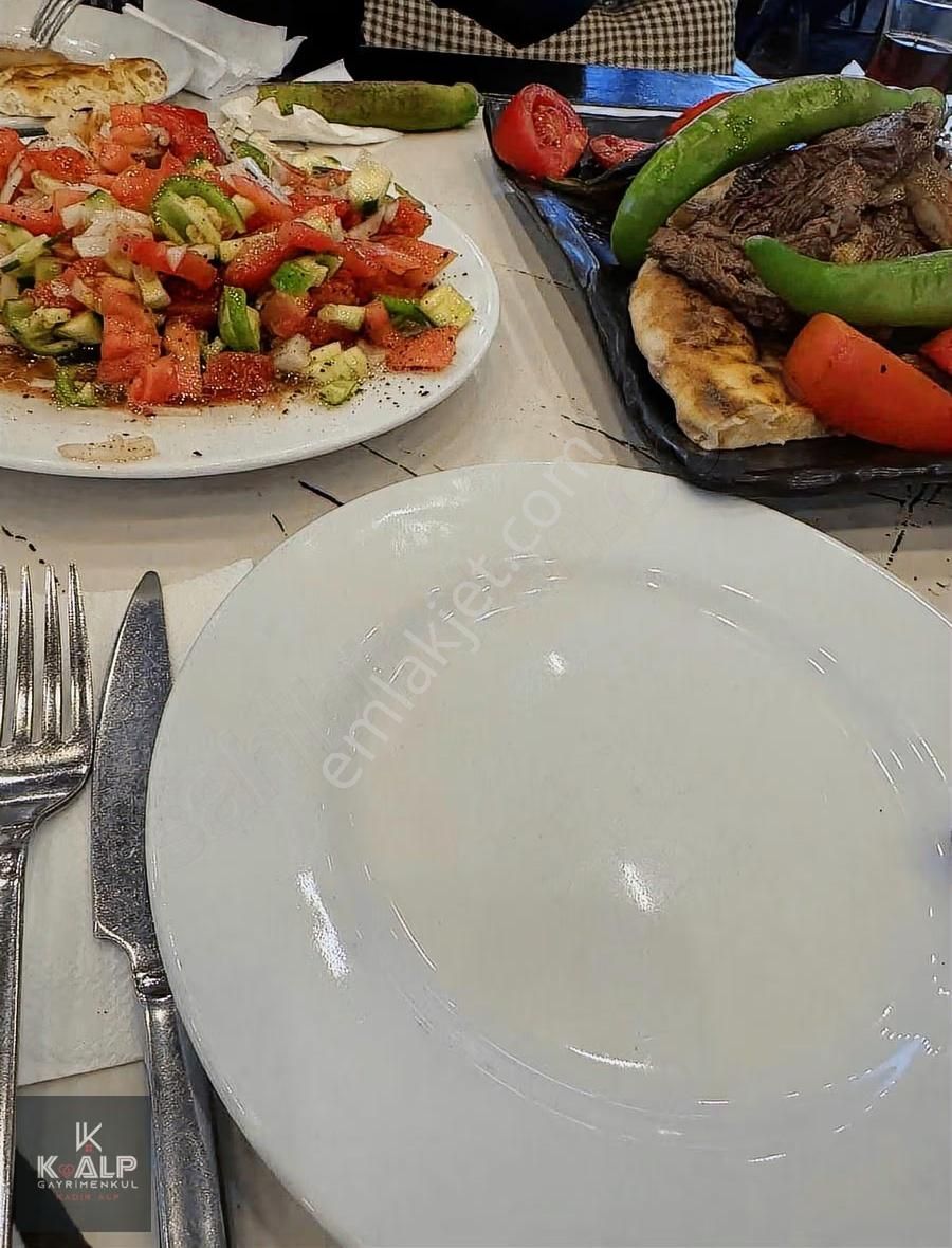 Kalp Kiralıyor!..orta Mahallede Kurulu Düzen Lokanta