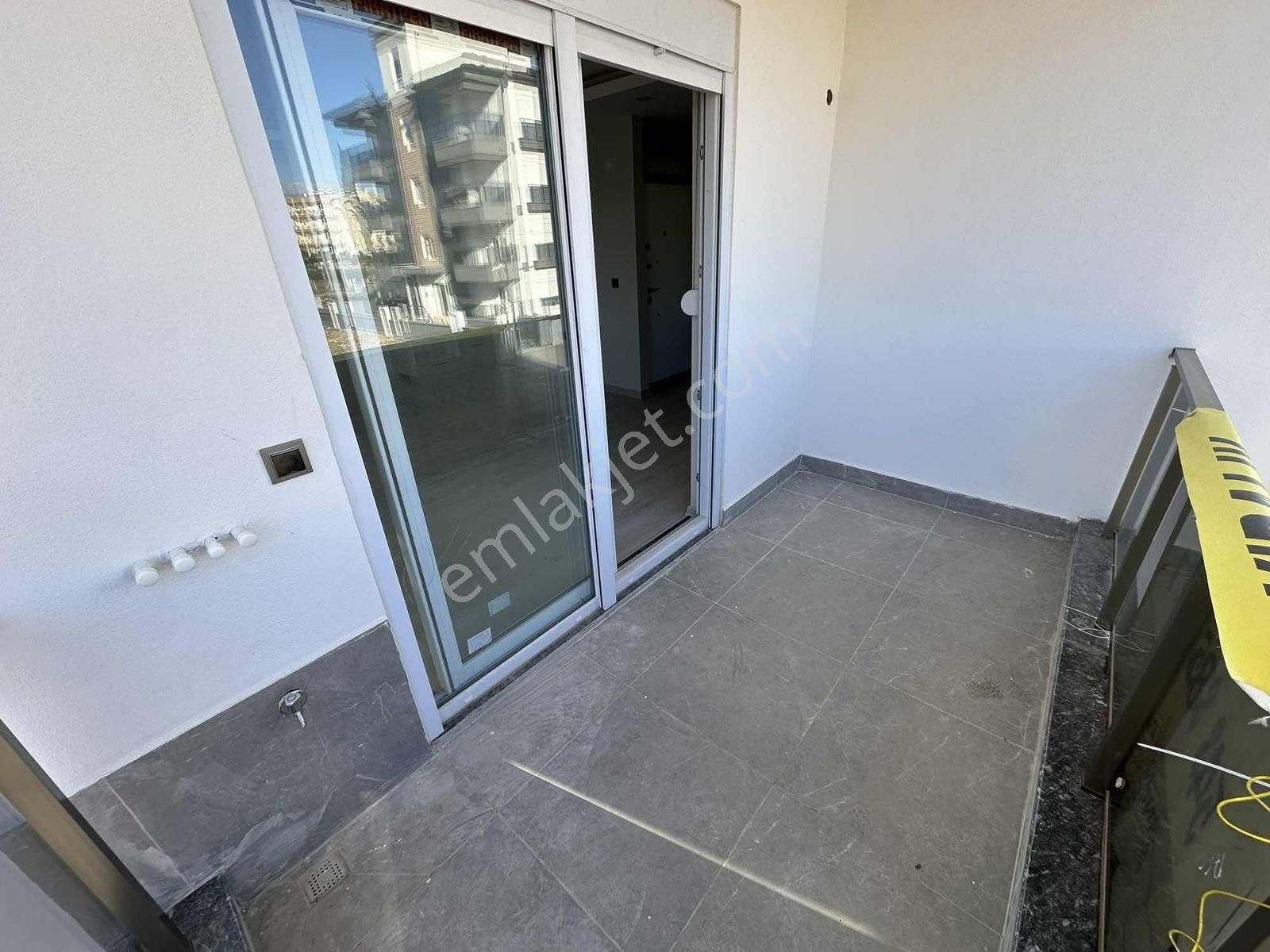 Fırsatttt Hazır Kiracılı Sıfır Ara Kat Geniş Balkonlu 1+1 Daire - Görsel 5