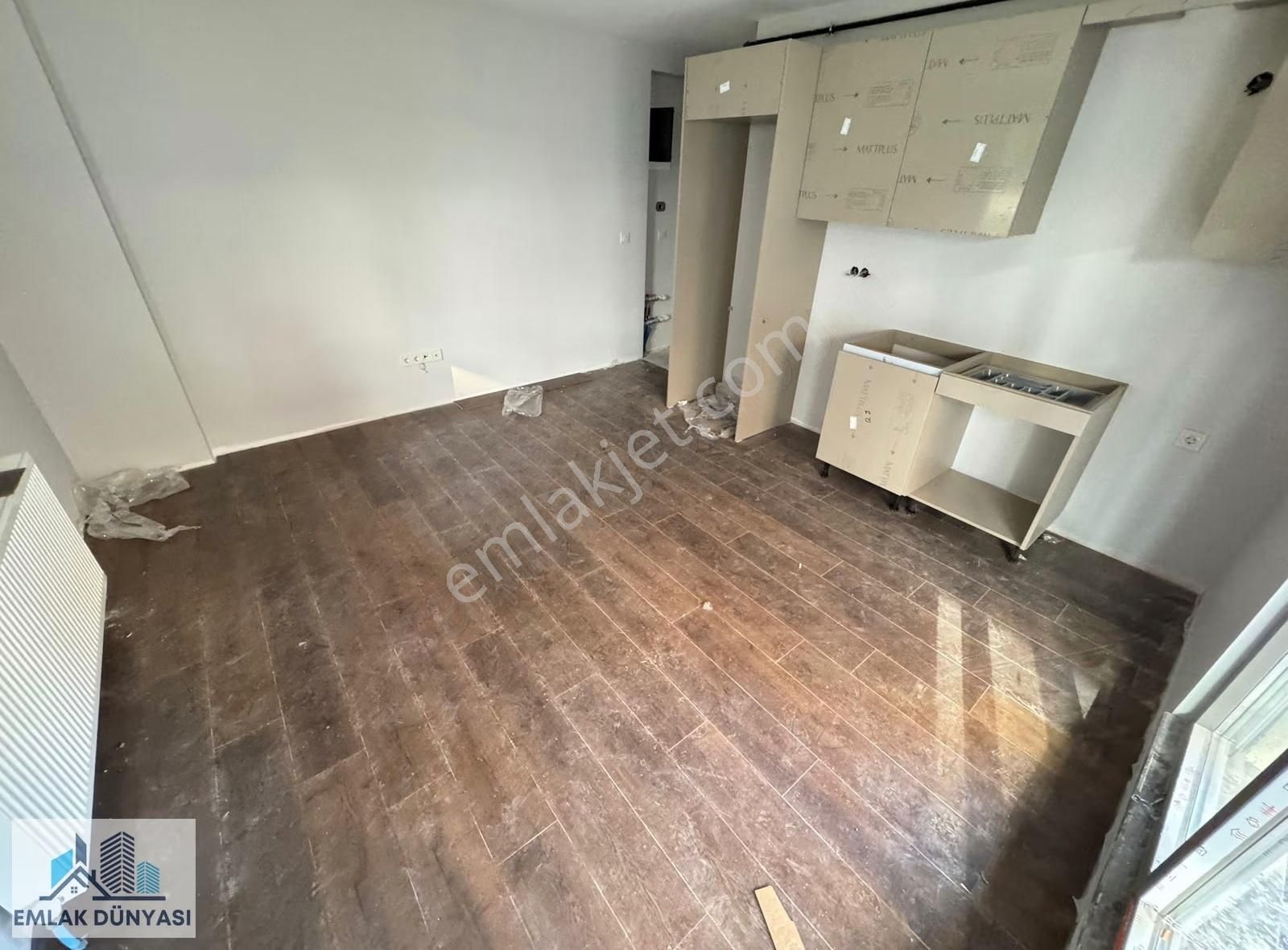 Emlak Dünyasından Bahçe Kullanımlı Sıfır Ön Cephe Kullanışlı 1+1 - Görsel 3