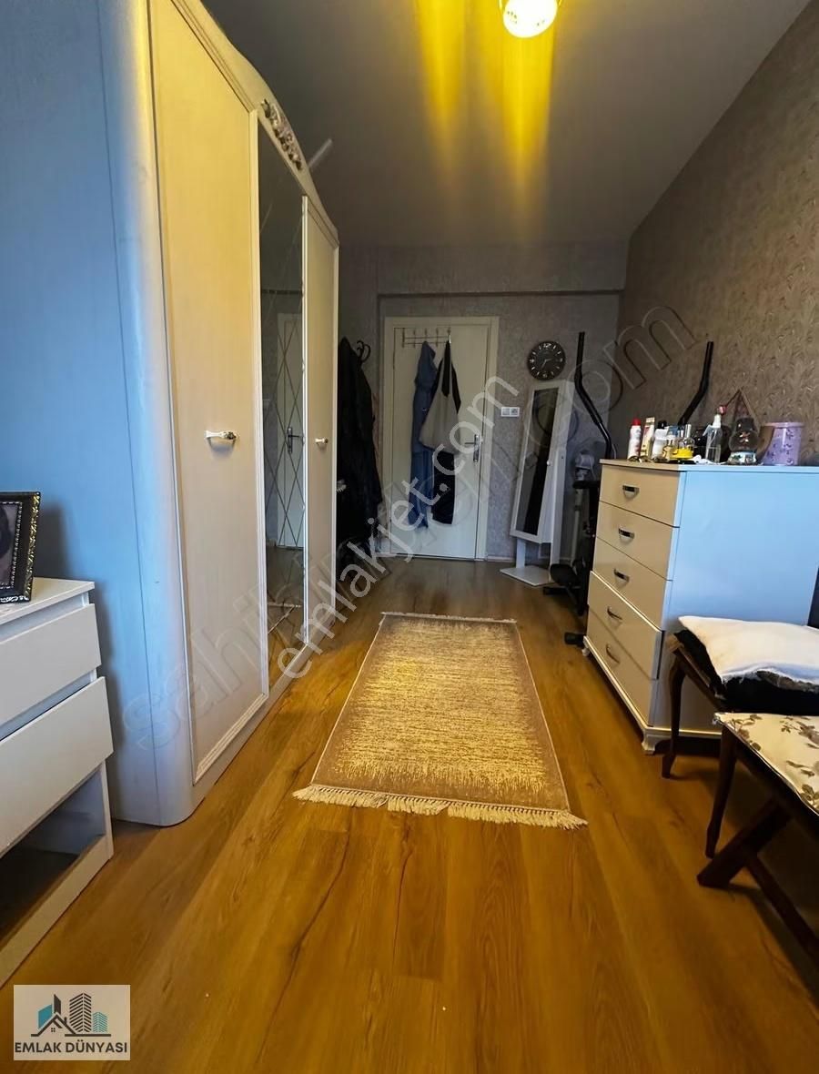 Emlak Dünyasından Bostancı Sahilde Ön Cephe Geniş Bakımlı 4+2 - Görsel 14