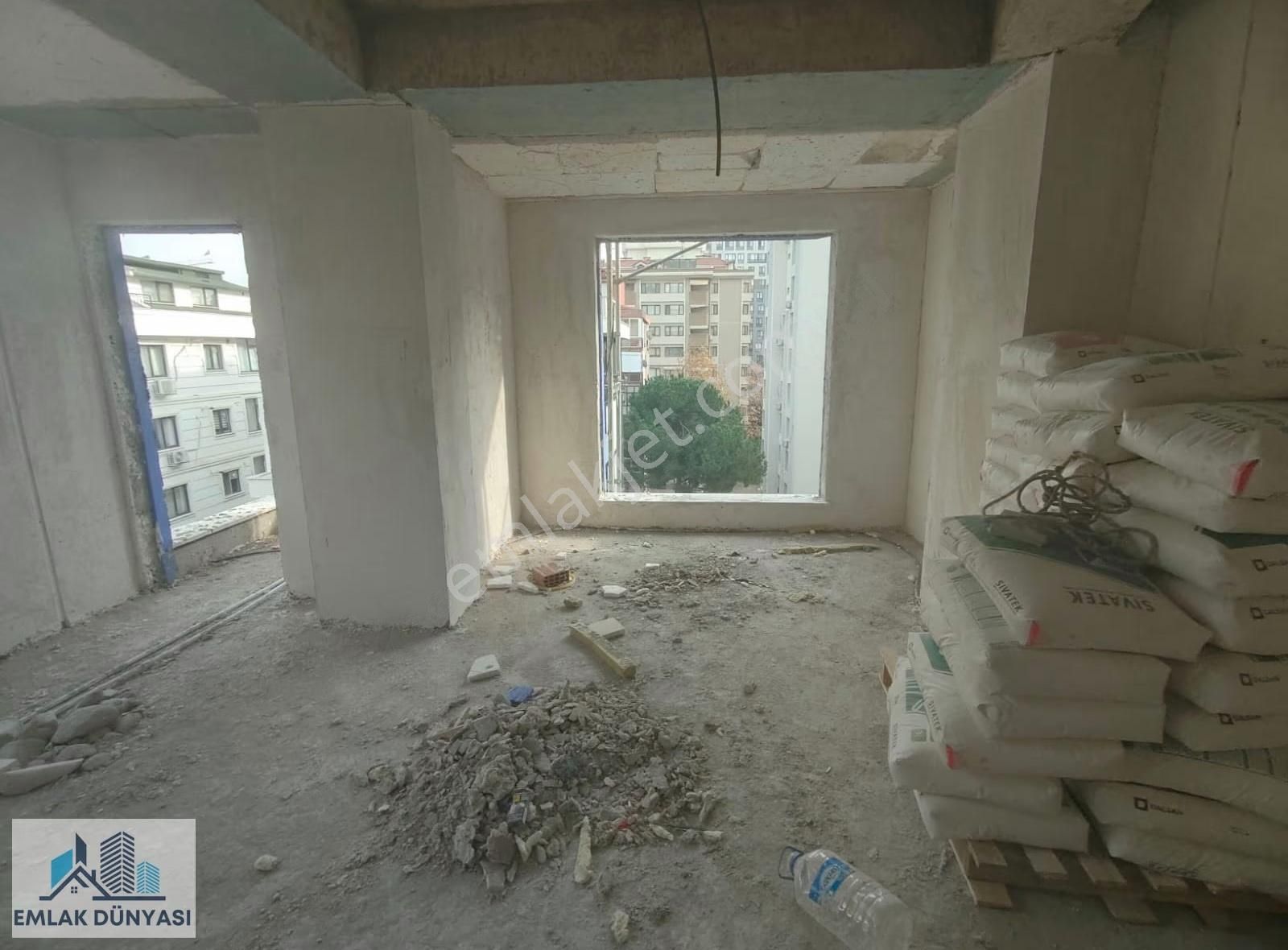 Emlak Dünyasından Mart Teslim Ara Kat Ayrı Mutfak Sıfır Lüx 2+1