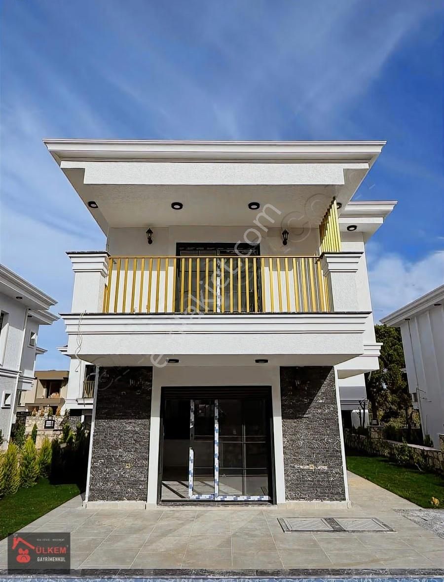 Davutlarda 4+1 Müstakil Özel Havuzlu Sıfır Son Villa - Görsel 3