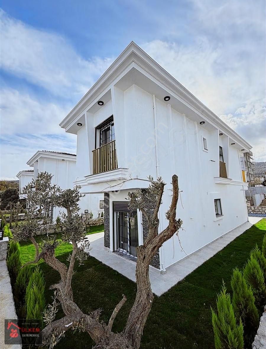 Davutlarda 4+1 Müstakil Özel Havuzlu Sıfır Son Villa - Görsel 4