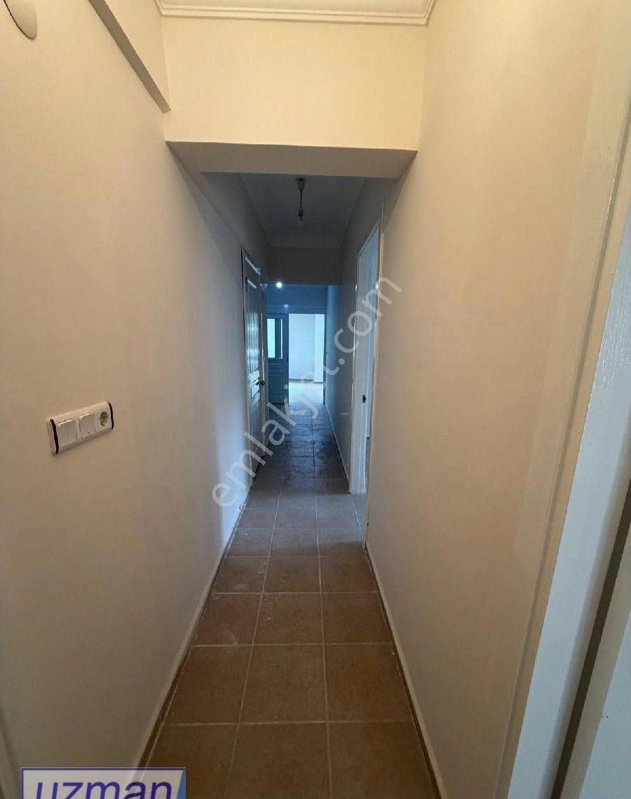Ege Mahallesinde 3+1 Kiralık Daire - Görsel 17