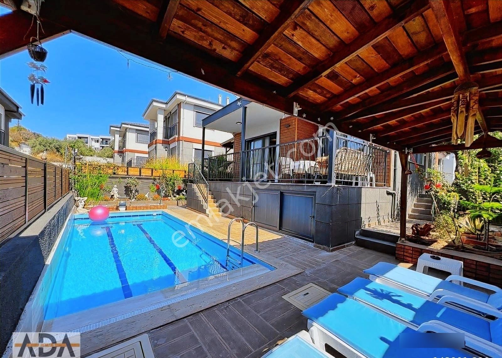 Kuşadası Kadınlar Denizi Satılık Özel Havuzlu Müstakil 3+1 Villa - Görsel 13