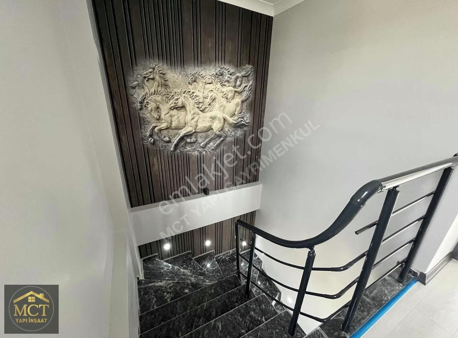 ~~mct Yapıdan~~merkezi Konumda, Konforlu Ve Geniş Villa - Görsel 6