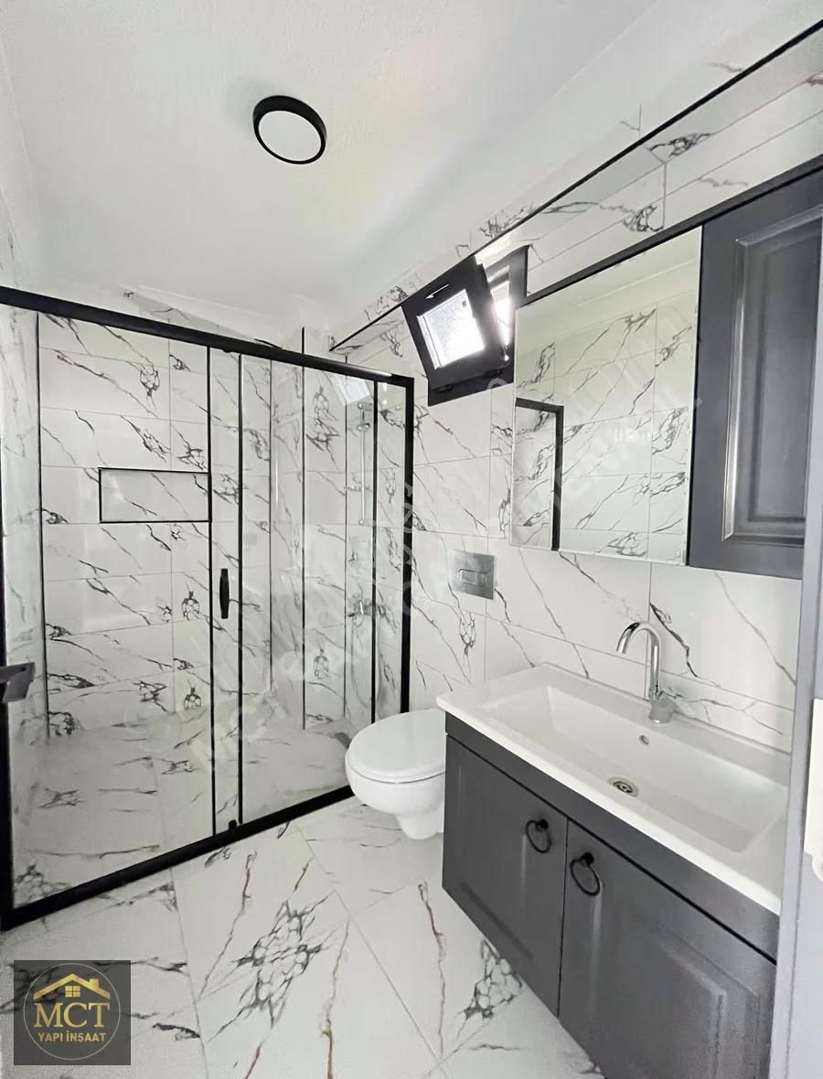 ~~mct Yapıdan~~merkezi Konumda, Konforlu Ve Geniş Villa - Görsel 25