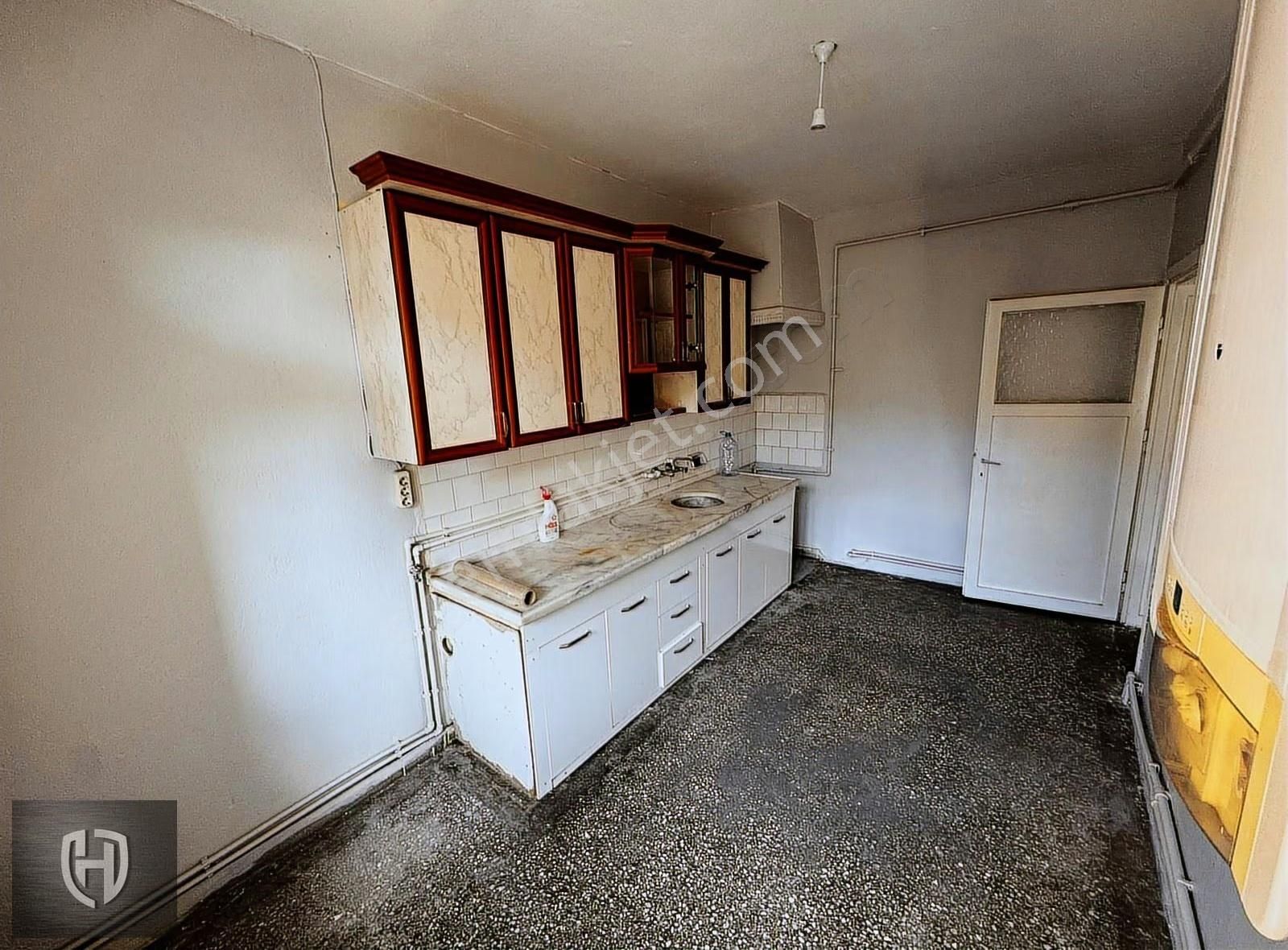 Işıklar Mahallesinde 3+1 Kiralık Daire - Görsel 16