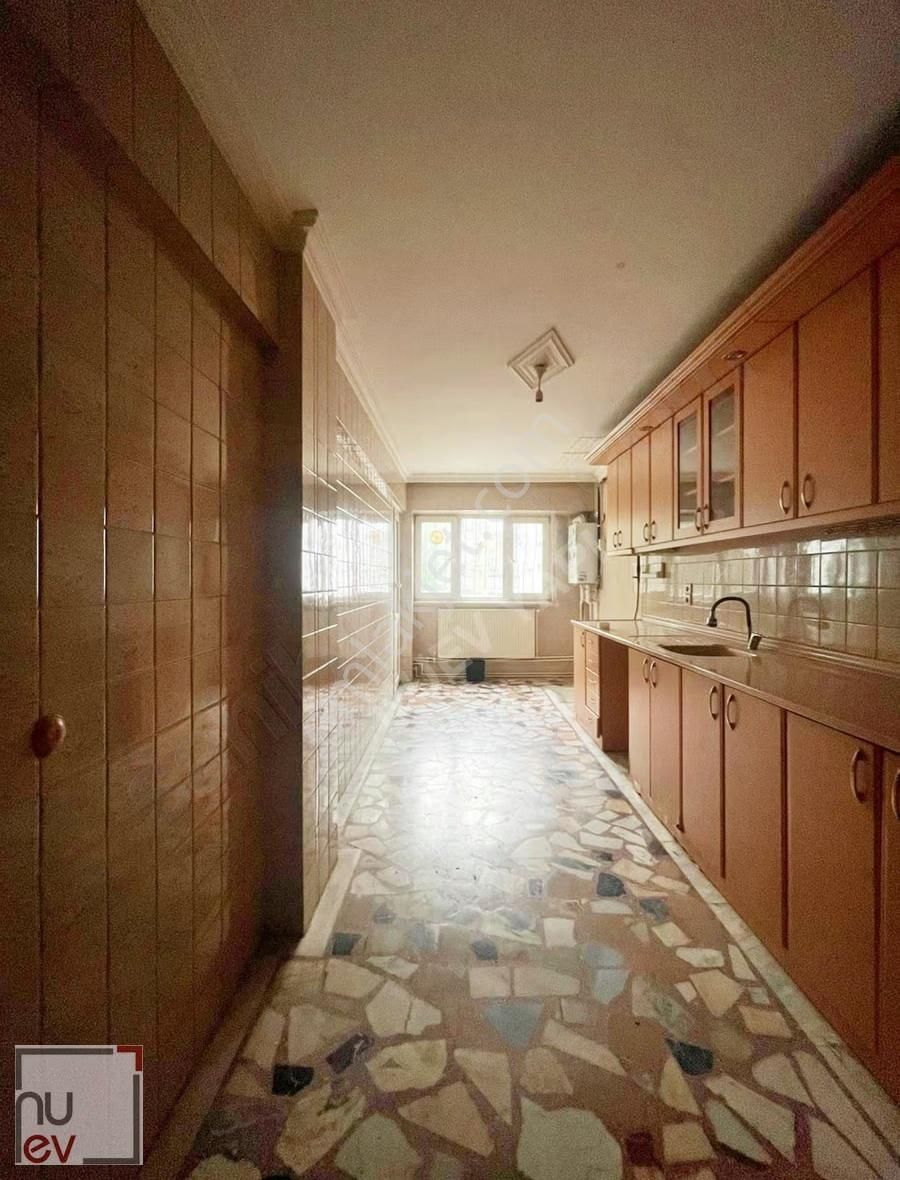 Büyükçekmece Pınartepe'de Sahile Yakın 2+1-nuev - Görsel 5