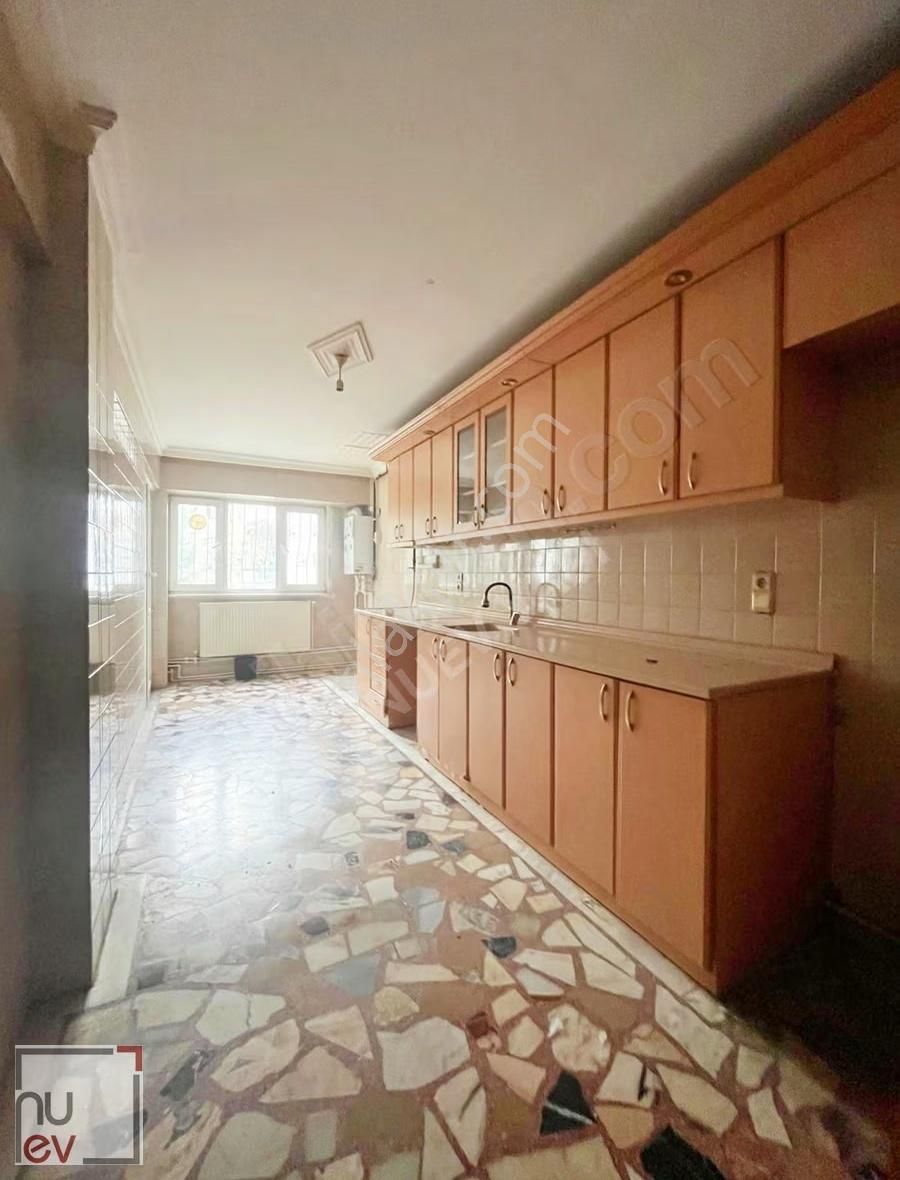 Büyükçekmece Pınartepe'de Sahile Yakın 2+1-nuev - Görsel 7