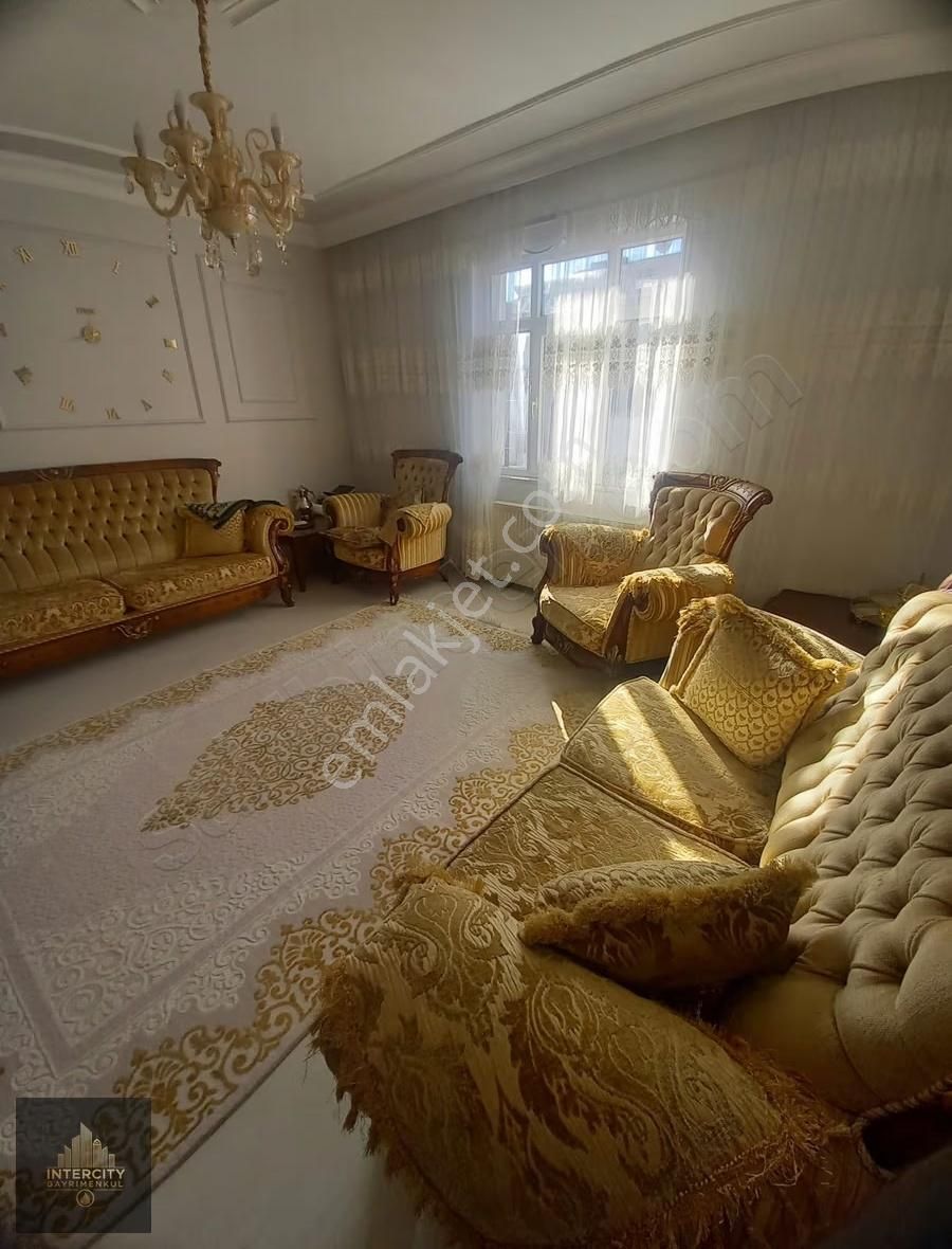 Avcılarda Metrobüse 5 Dk. Satılık 4+2 Dubleks Daire