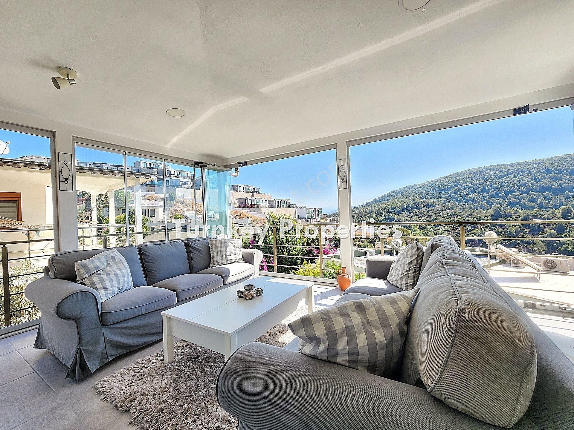 Adabükü Satılık Dubleks Villa, Bahçeli Ve Site İçinde, Tam Donanımlı - Görsel 16