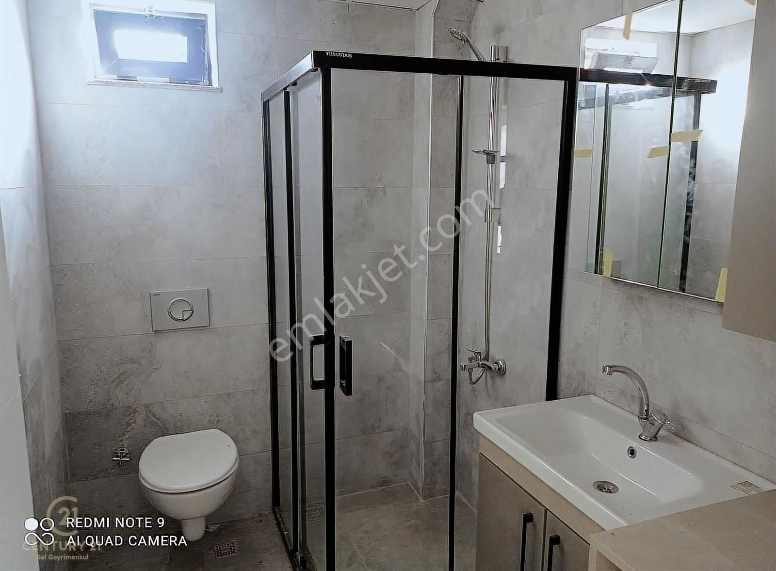 Century21 Bal'dan Balıkesir Paşaalanında Sıfır 1+1 Kiralık Daire - Görsel 31
