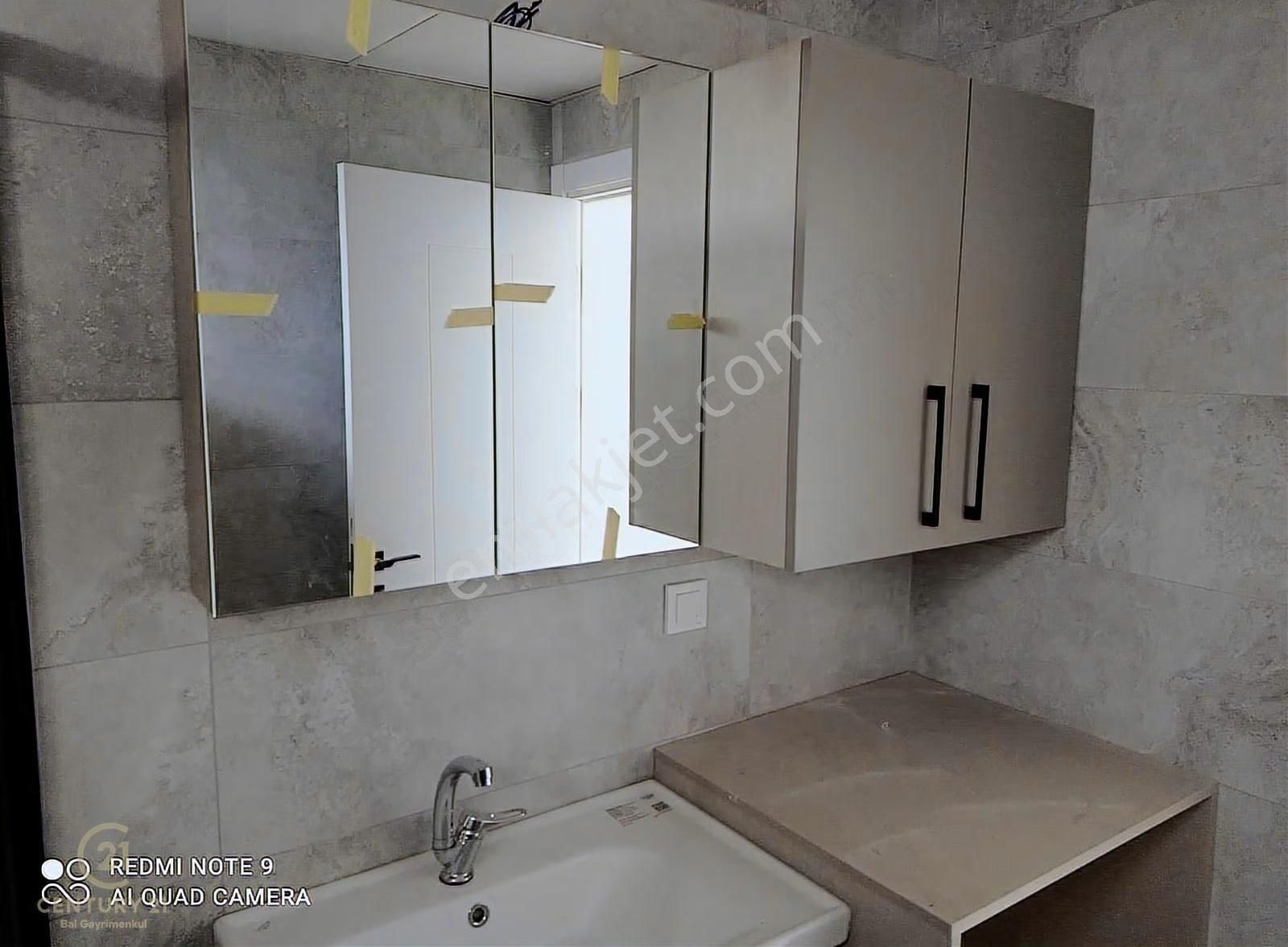 Century21 Bal'dan Balıkesir Paşaalanında Sıfır 1+1 Kiralık Daire - Görsel 30