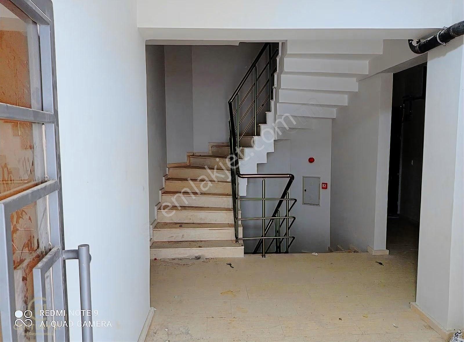 Century21 Bal'dan Balıkesir Paşaalanında Sıfır 1+1 Kiralık Daire - Görsel 7