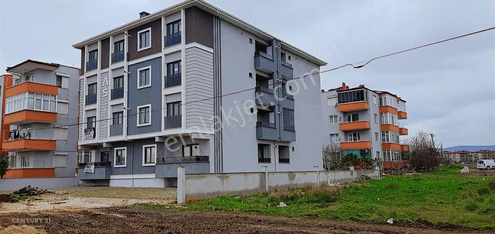 Century21 Bal'dan Balıkesir Paşaalanında Sıfır 1+1 Kiralık Daire - Görsel 5