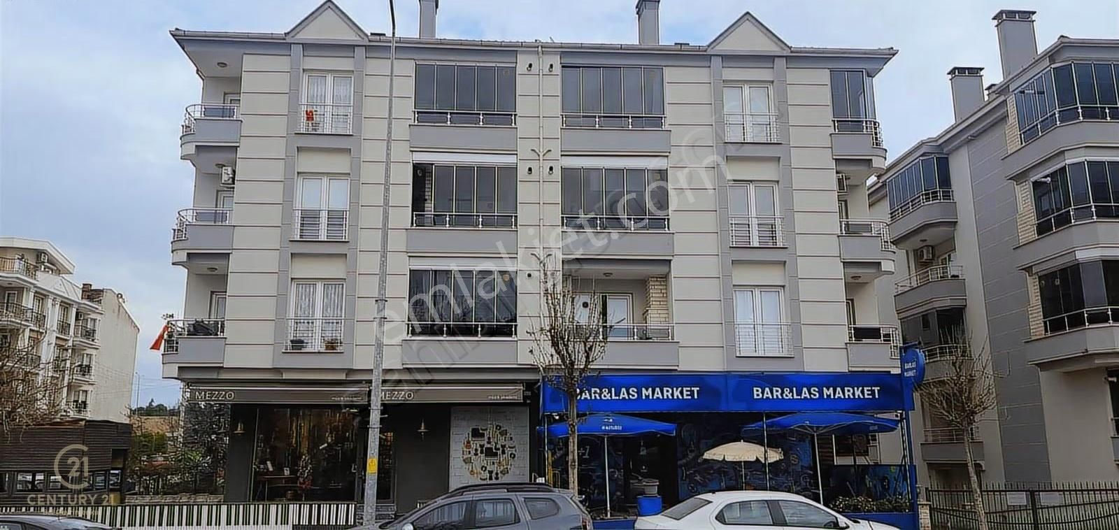 Century21 Bal'dan Balıkesir Bahçelievlerde Satılık 3+1 Daire