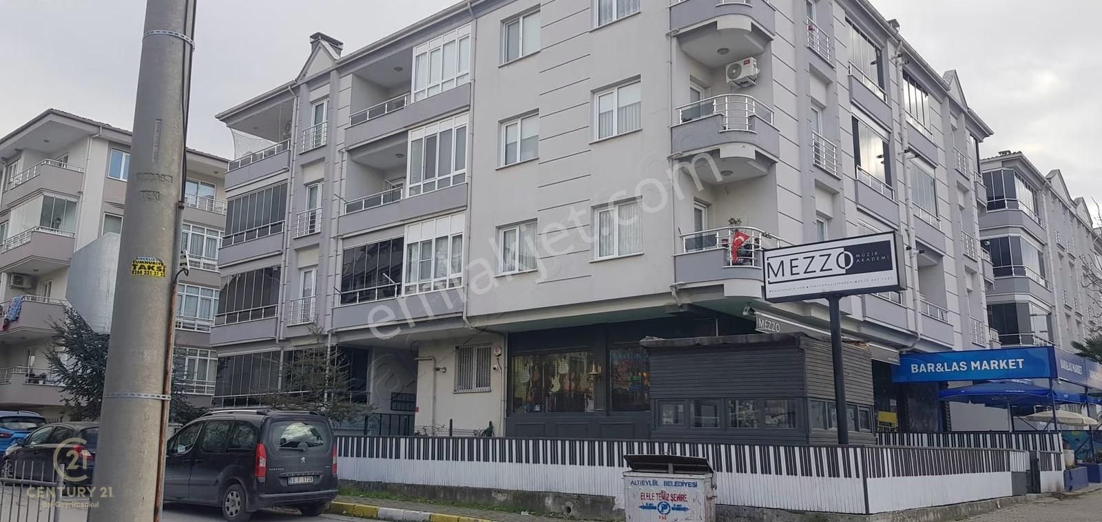 Century21 Bal'dan Balıkesir Bahçelievlerde Satılık 3+1 Daire - Görsel 12