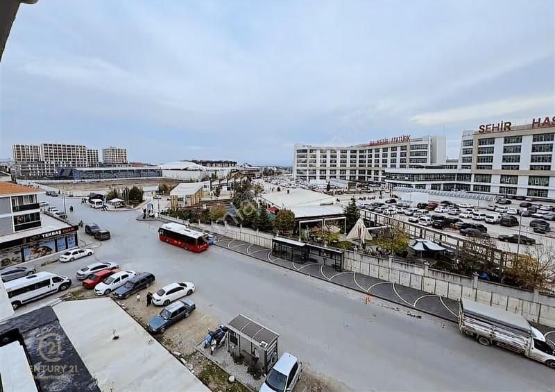 C21 Bal'dn Atatürk Şehir Hastanesi Karşısında Satılık İş Yerleri