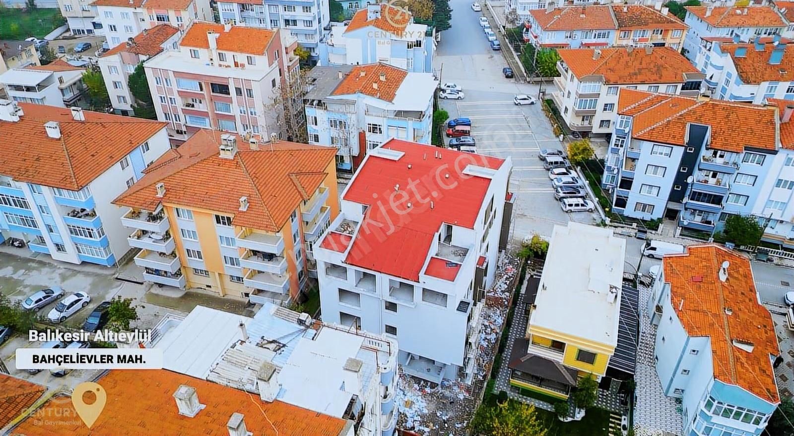 Century21 Bal'dan Bahçelievler Mah.'de Satılık 2+1 Daire - Görsel 11