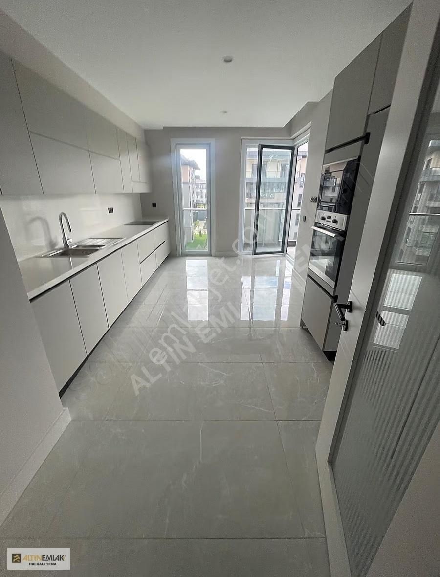 Tema İstanbul 3+1 198m2 Peyzaj Manzaralı Boş Satılık Daire - Görsel 3