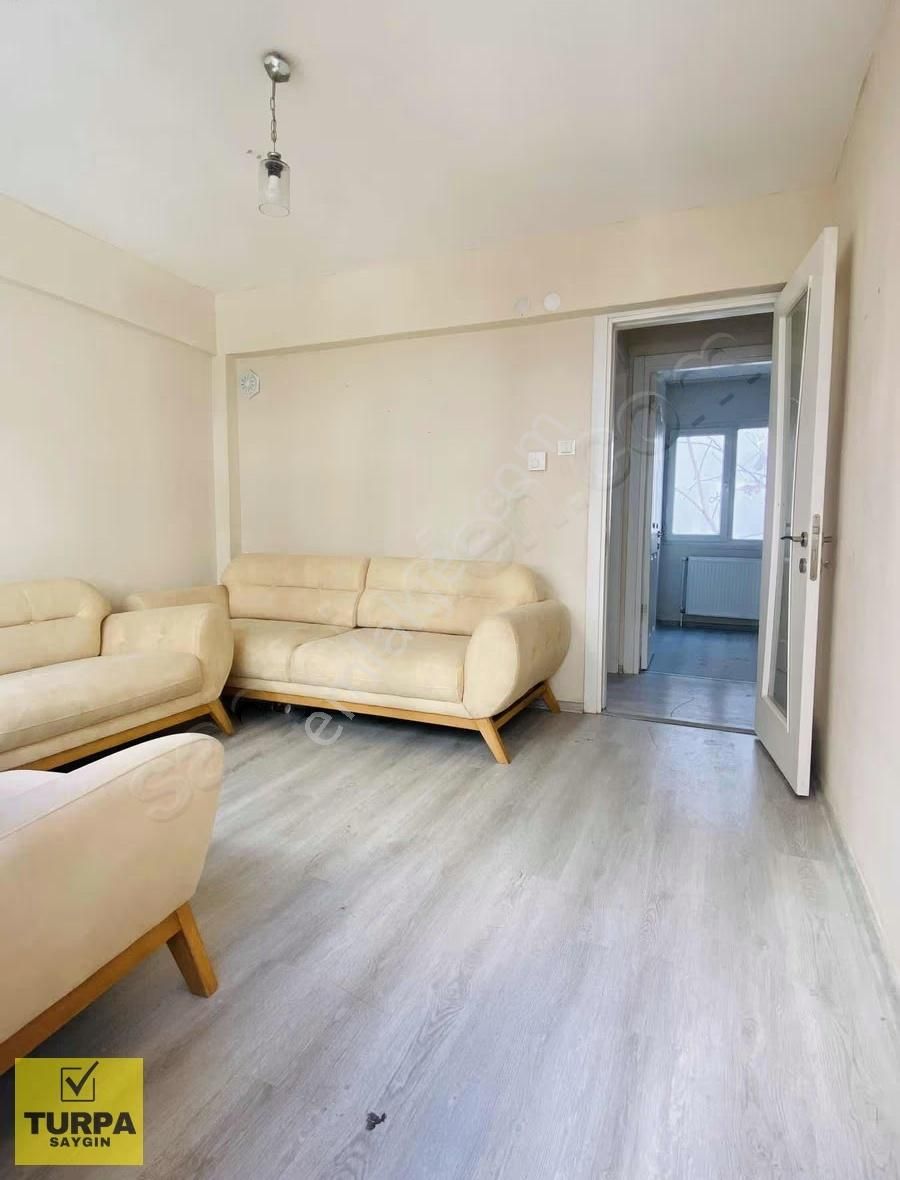 Turpa Saygın'dan Ordu Caddesinde Üzümcü Okulu 2 Dk Ara Kat Daire - Görsel 13