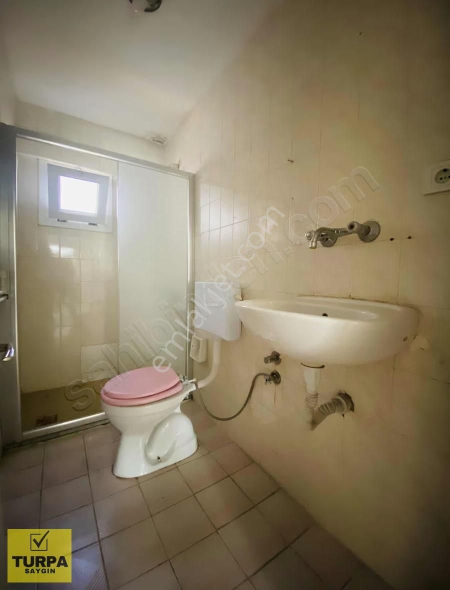 Turpa Saygın'dan Ordu Caddesinde Üzümcü Okulu 2 Dk Ara Kat Daire - Görsel 2