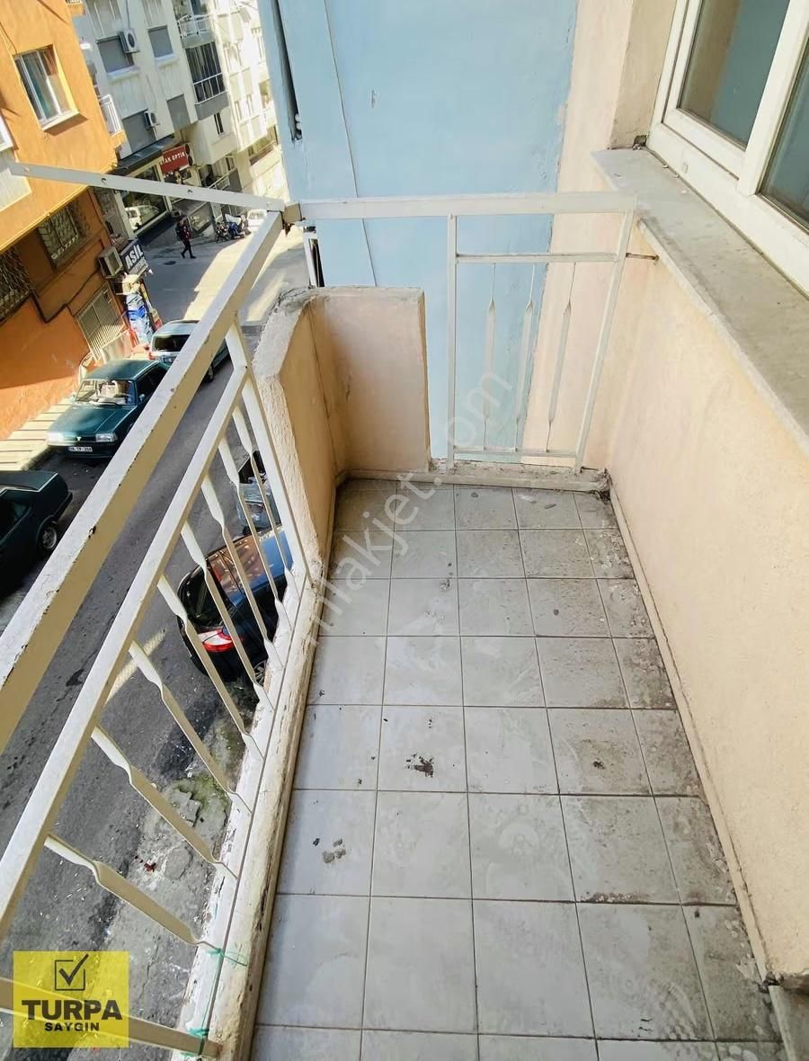 Turpa Saygın'dan Ordu Caddesinde Üzümcü Okulu 2 Dk Ara Kat Daire - Görsel 8