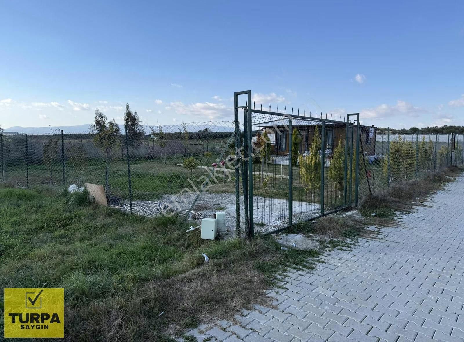 Turpa Saygından Araç Takaslı