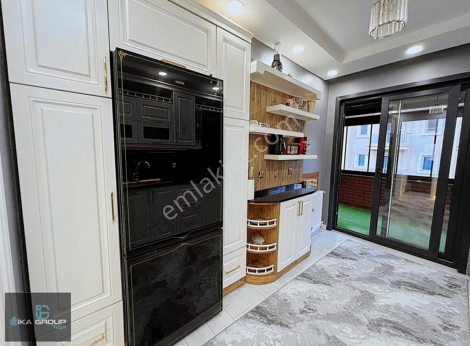 Cumhuriyet Mh.de Metrobüse 2 Dk Teraslı Satılık Daire - Görsel 2